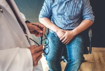 体育生18cm自慰多次出精，因频繁行为导致身体不适需就医检查引发关注